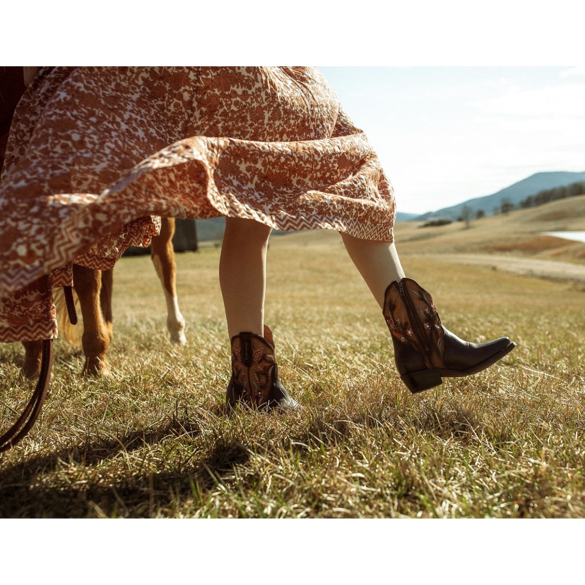 Cowgirl Fashion Western Ankle Boot For Women Raquel